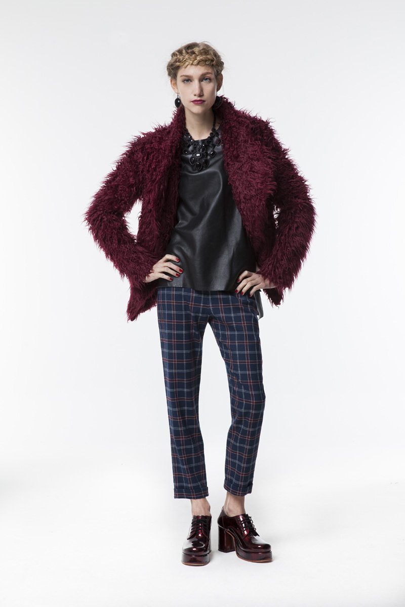 LNmyb's tweet image. Punk, rock y algo militar, el estilo gothic es para llevar con personalidad lanacion.com.ar/moda-t50796