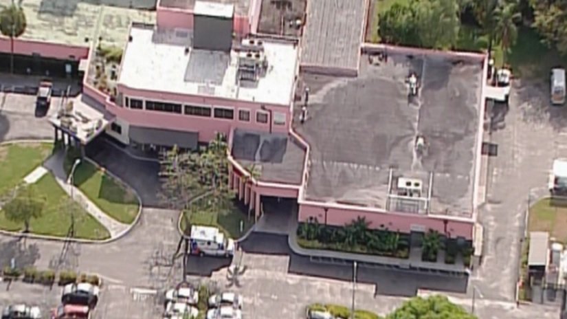 #BREAKING Woman dies at S Fla hospital after suffering complications from cosmetic procedure bit.ly/1R0v4X9?utm_me… https://t.co/I9ROcBs0bP