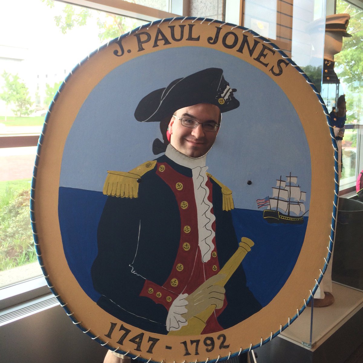 It was a short but eventful life...#stay2theright