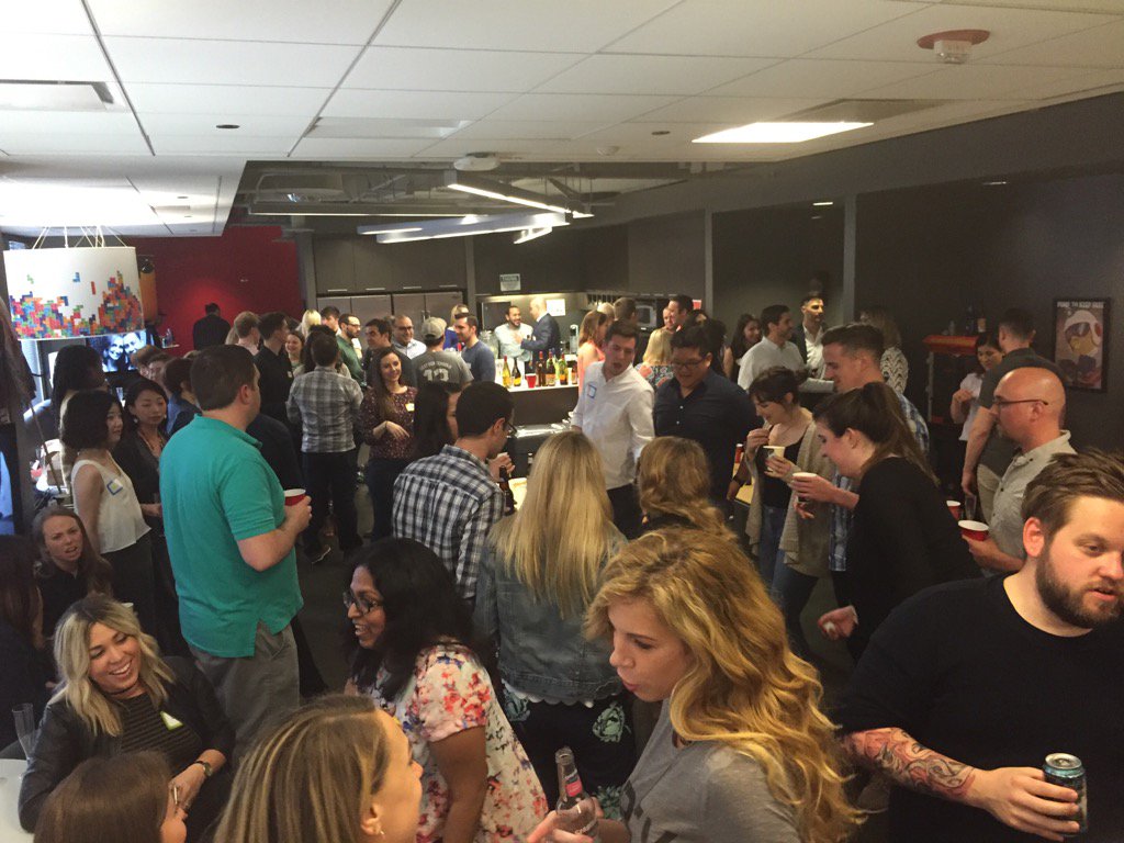 jr73's tweet photo. 7.5 years &amp; one constant (besides JerBear): Ain't no party like a CM Party! #CMis20 https://t.co/B2VtPsw7i1