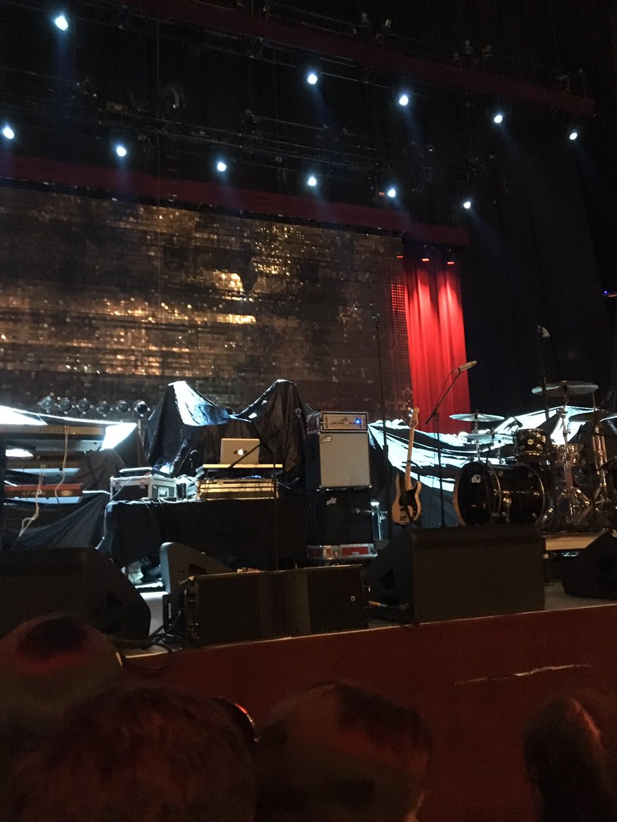 mads_lkent's tweet photo. GUYS I AM RIGHT FUCKING HERE I AM SOBBING https://t.co/uwCAFMbJsn