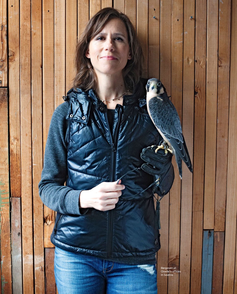 oiselle's tweet photo. News alert, track fans. Look for it on newsstands. @outsidemagazine https://t.co/gft4KIGQQI