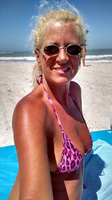 Missing Florida and my friends @LeilaniLeiXxX @SallyDangeloXXX  https://t.co/f2XcTrM5hE https://t.co<a class="tags" href="/tag/leilanileixxx">@leilanileixxx</a><a href="/tag/retweet"class="tags"><span>#retweet</span></a>