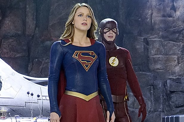 LasCrnicasdeAxa's tweet photo. Supergirl renueva por una segunda temporada, pero cambia de cadena https://t.co/mJs8vNrWoX https://t.co/3DLpiSBDul