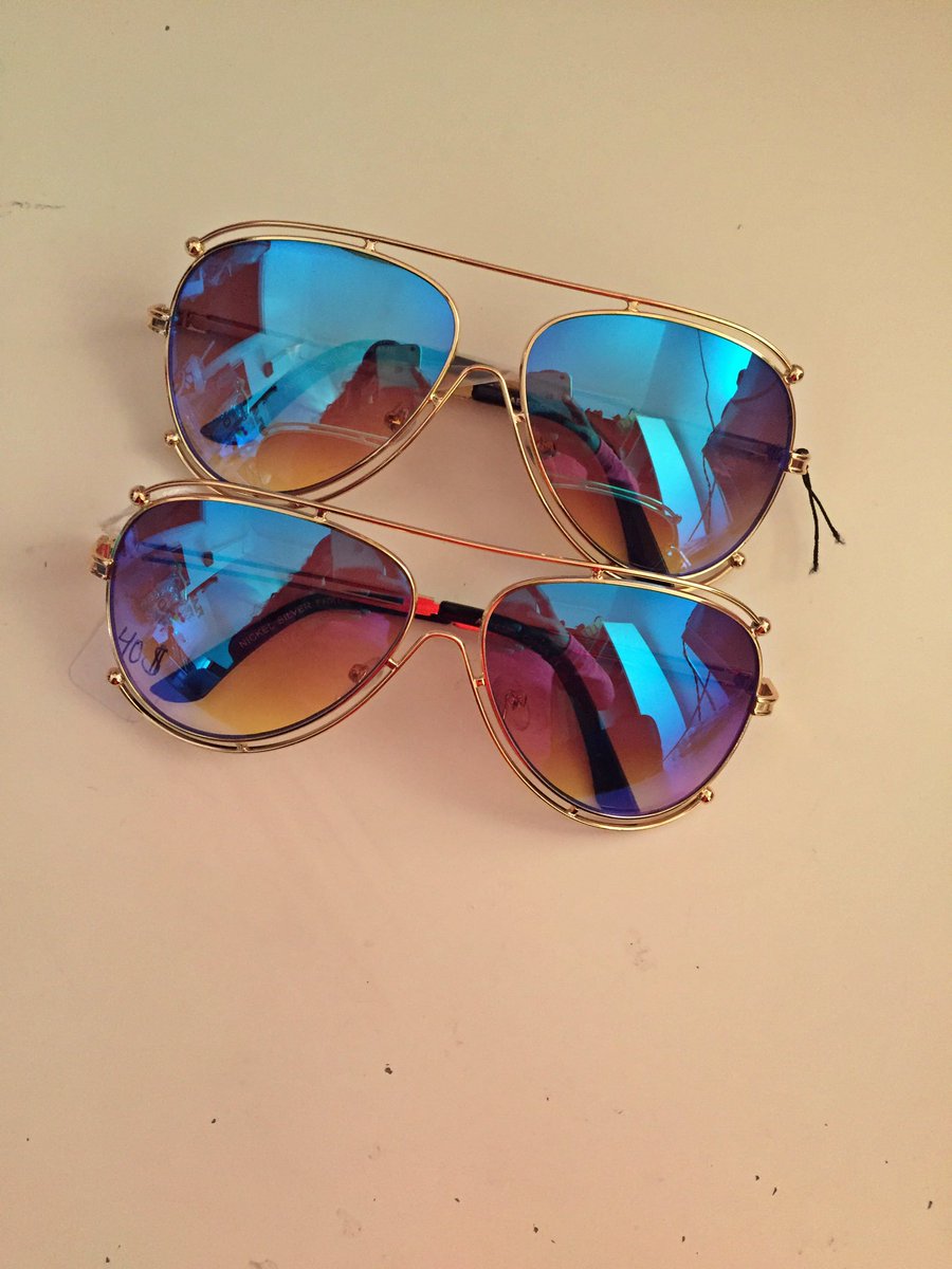 StephanieSence's tweet photo. #flawlessframes https://t.co/mbYFZDDorV