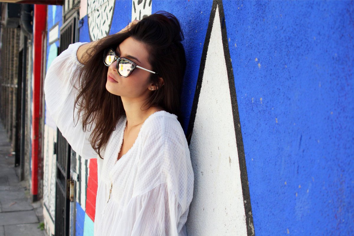 _cathyj_'s tweet image. RT #FreebieFriday RT &amp;amp; follow @Adorngirl &amp;amp; @sunglassesshop to #win a Le Specs sunglasses #giveaway ends 20/05/16