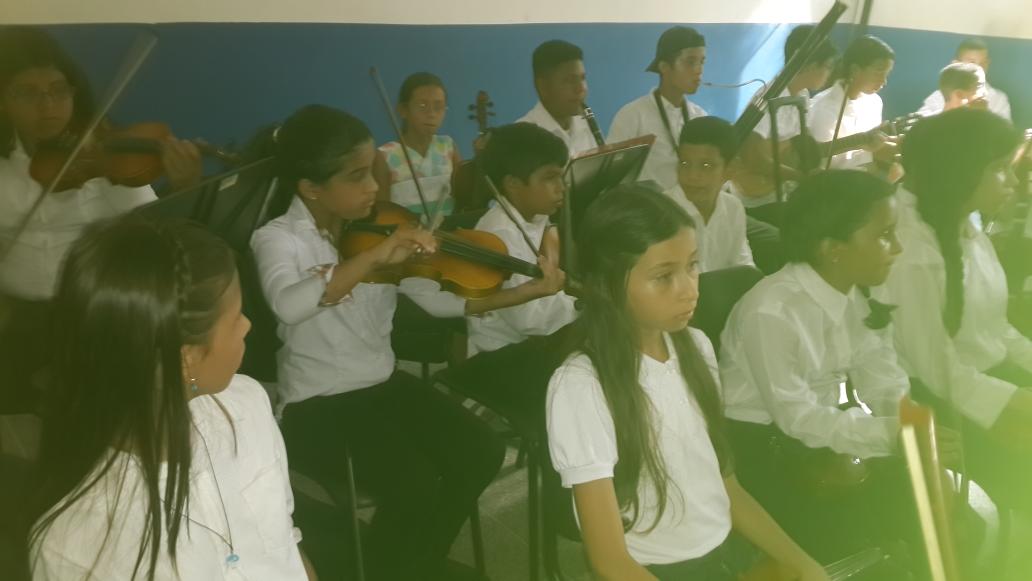 SistemBoqueron's tweet photo. #ElSistemaCumple41 Concierto Dia de las madres12/05/16  Núcleo Boquerón @SistemBoqueron @SistMon  @elsistema https://t.co/NUroB38wzY