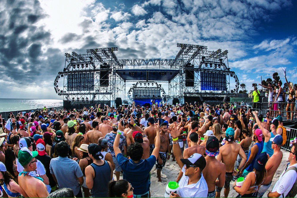 SpringWeekend's tweet photo. Already thinking about Spring Weekend 2017 https://t.co/dgPeIuc7zv