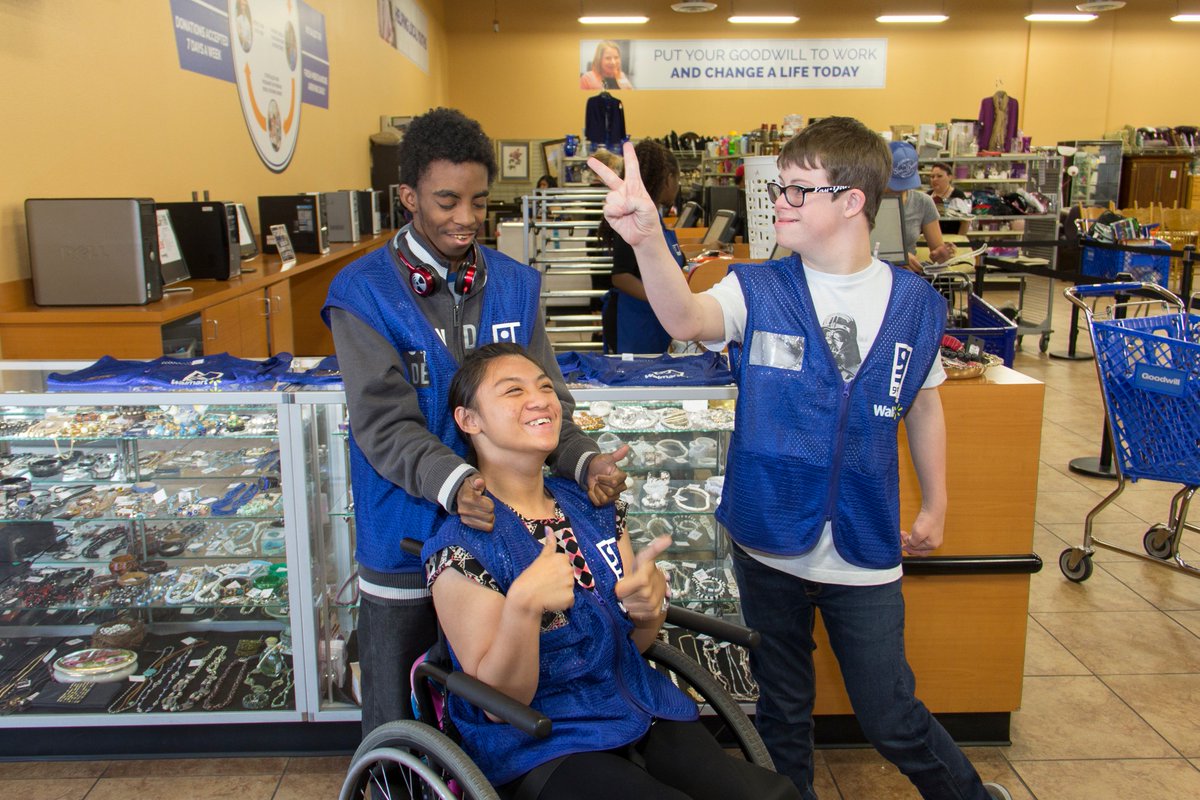 GoodwillVegas's tweet photo. Thx @Walmart for your grant to get #NewVests for our #StudentWorkExperienceProgram! #SWEP #GivingGoodwill https://t.co/7i9FWBrJ15