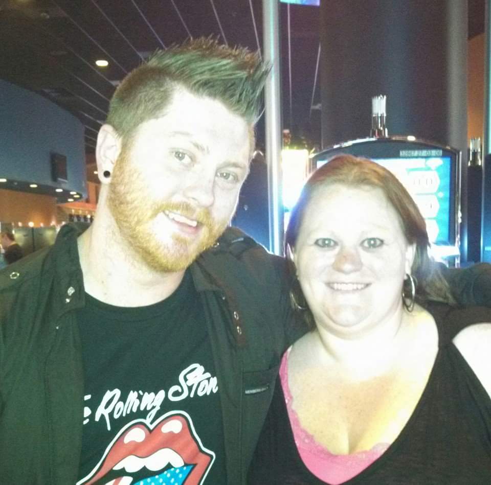 <a href="/TheJaredWeeks/">Jared Weeks</a> <a href="/hindermusic/">HINDER</a> hey I remember that time you played <a href="/IslandResortMI/">Island Resort Casino</a> !!
