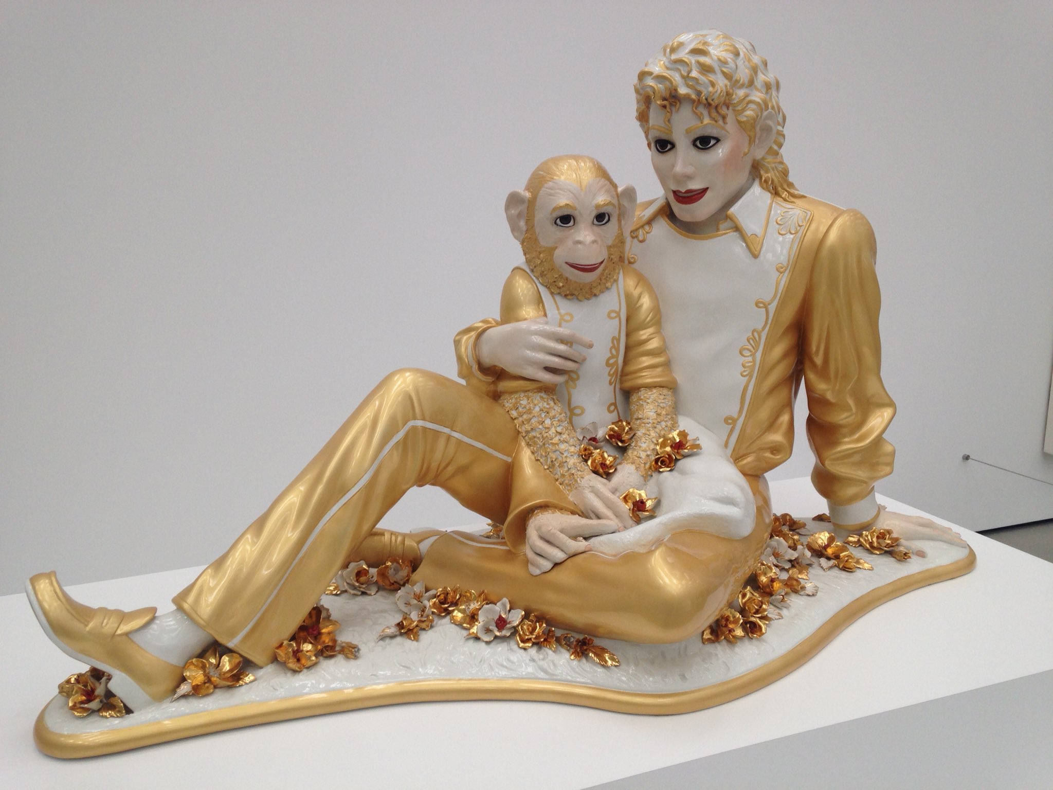 Jeff Koons Michael Jackson And Bubbles