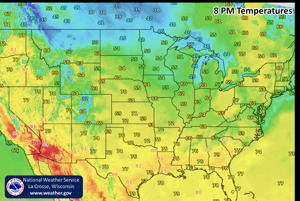 NWSLaCrosse's tweet photo. It's a cool evening out there but look to the north! That chilly air in Canada arrives here Saturday. #springdelayed https://t.co/zyXRhbC5xO