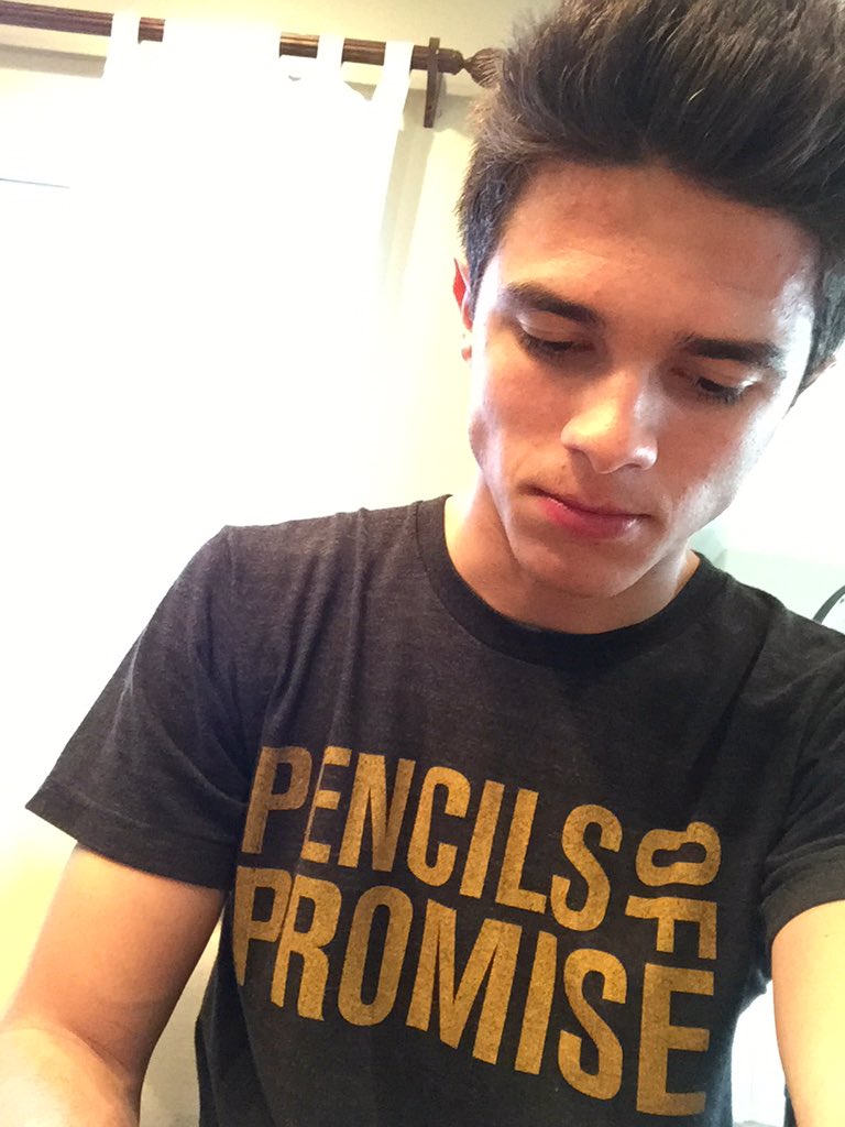 BrentRivera tweet picture