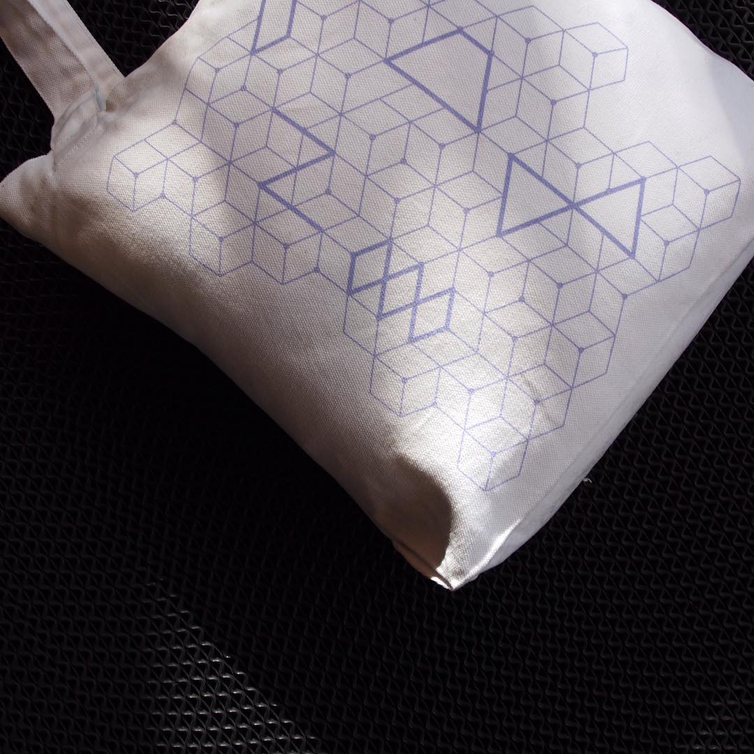 2016Index's tweet image. Get your hands on our #INDEX16 Tote Bags featuring custom graphics by Pandarosa! Purchase at rmitindex.com/#!product-page…