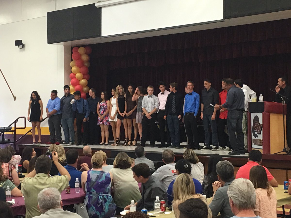 BrianCox93's tweet photo. SVHS track banquet. Great job everyone. https://t.co/zWbgaDiF8l