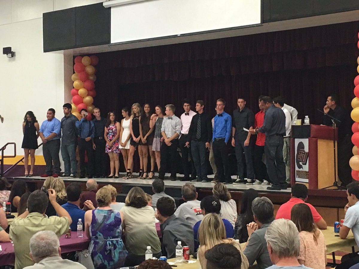 BrianCox93's tweet photo. SVHS track banquet. Great job everyone. https://t.co/zWbgaDiF8l