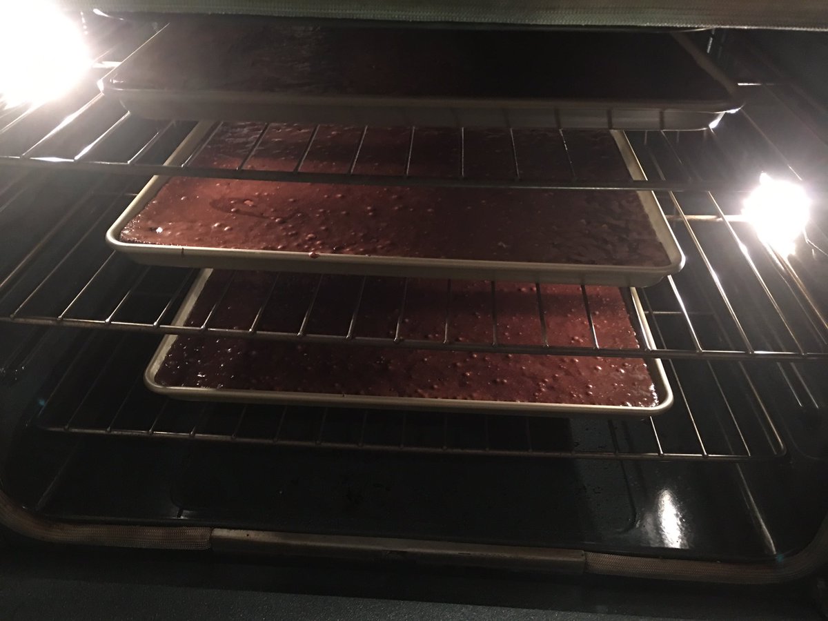 MASplusTeam's tweet photo. @HopeFloats_NC @CCNNLive @MickMaspons #baking #4acure #brownies MSJ bake sale 2 benefit @CAC4ACS https://t.co/prSlRHf11W