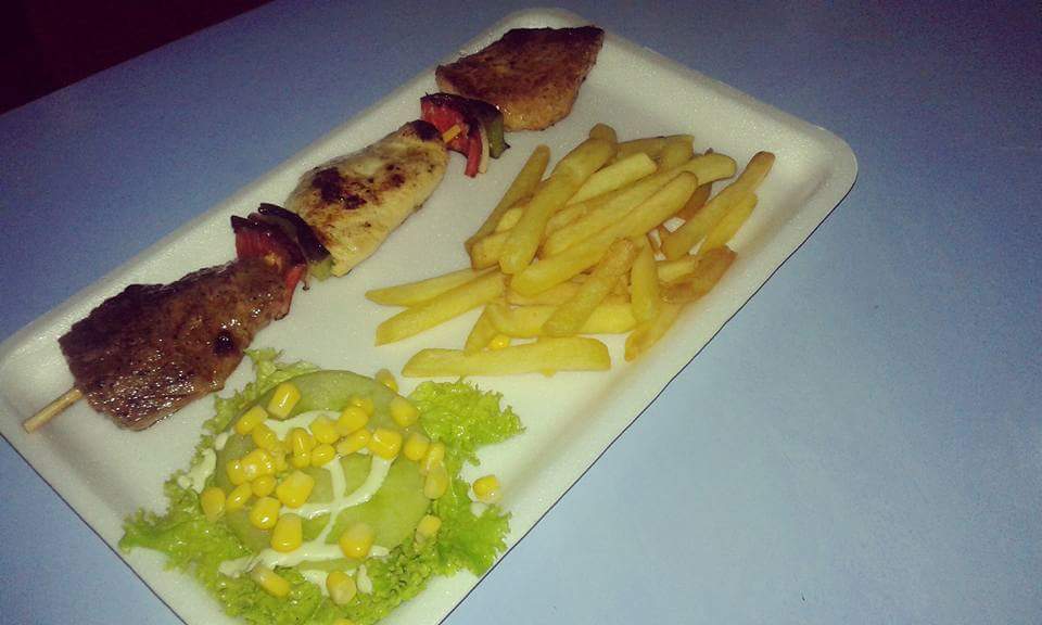 Web_Valledupar's tweet photo. Hoy #Jueves #BrochetaMB en #Valledupar - DOMICILIOS; 3017402233 - - 3017402225 https://t.co/LjBuLc5Q64