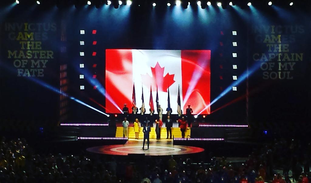 The handover of the #InvictusGames flag as we look forward to the next chapter in Toronto #IG2017 <a href="/WeAreInvictus/">Invictus Games Foundation 💛🖤</a>