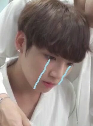 LudmiScheerle's tweet photo. Cuando te enteras que las coreanas tambien votan 

#방탄소년단 BTS https://t.co/cllahsTphQ