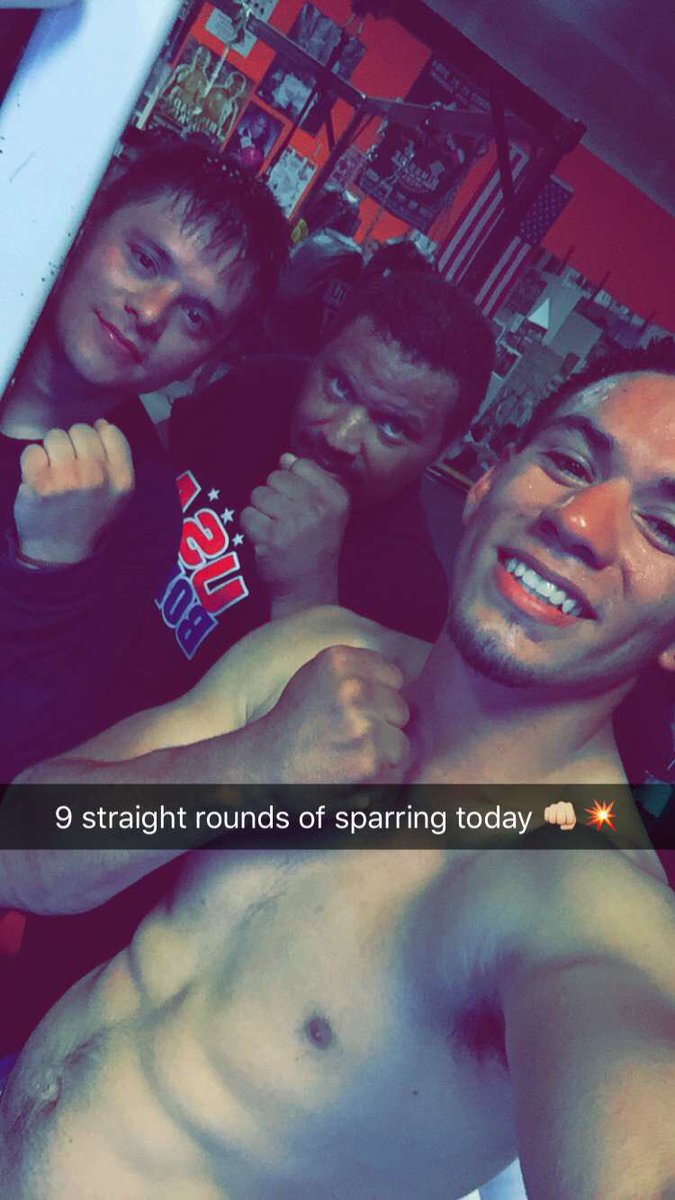 ceez92's tweet photo. 4 diff sparring partners, 9 straight rounds.👊🏼💥 #Boxing #BoxingIsLife #BayAreaBoxer #SoonToBePro #HardWorkDedication https://t.co/TBySJIkYel