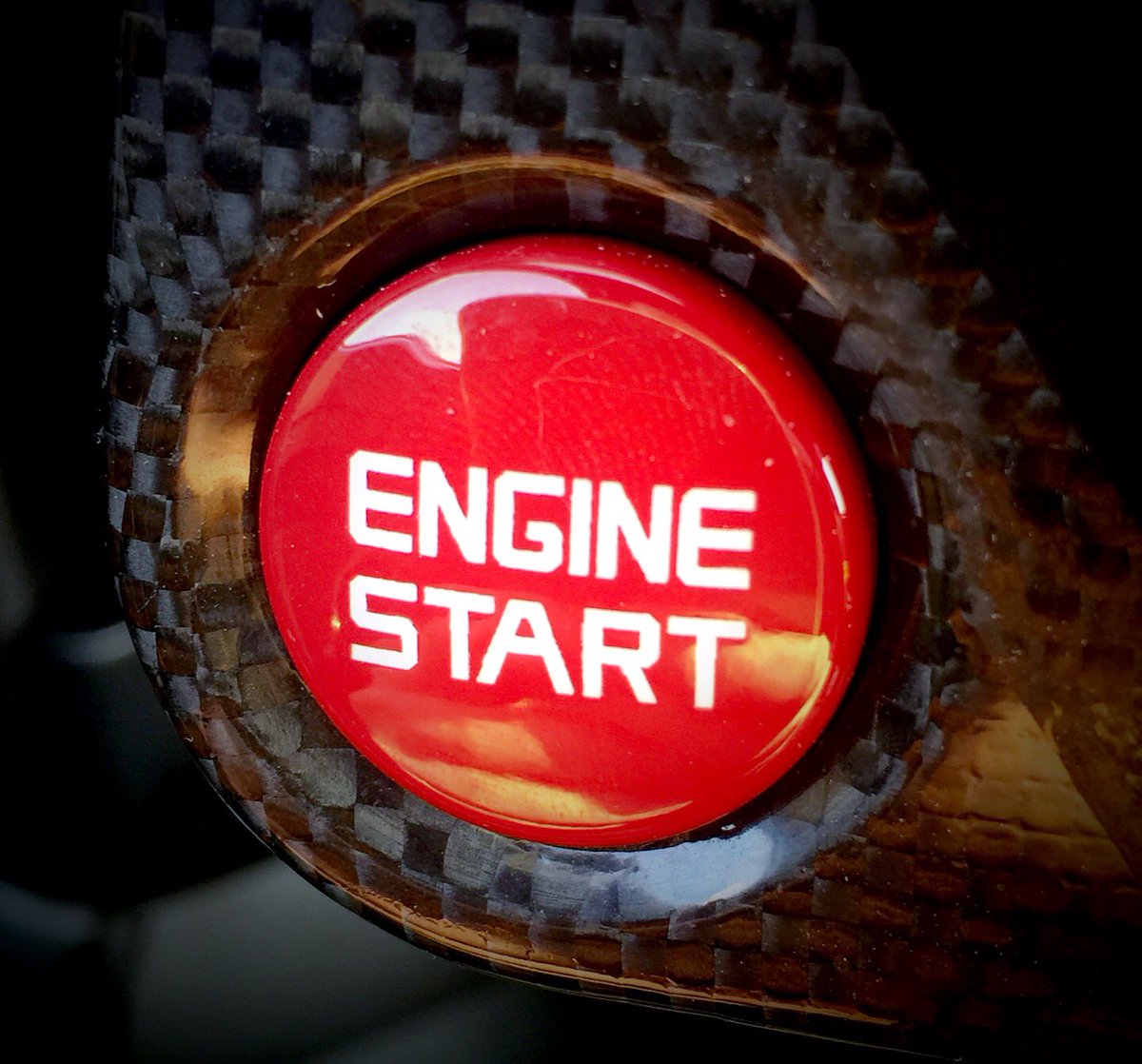 Denyerclassics's tweet photo. #FerrariFriday #fireitup #button #pushtostart #ferrari #carbon #cars #fastcars #supercar #sportscar #Monaco https://t.co/5y2qC8oozd