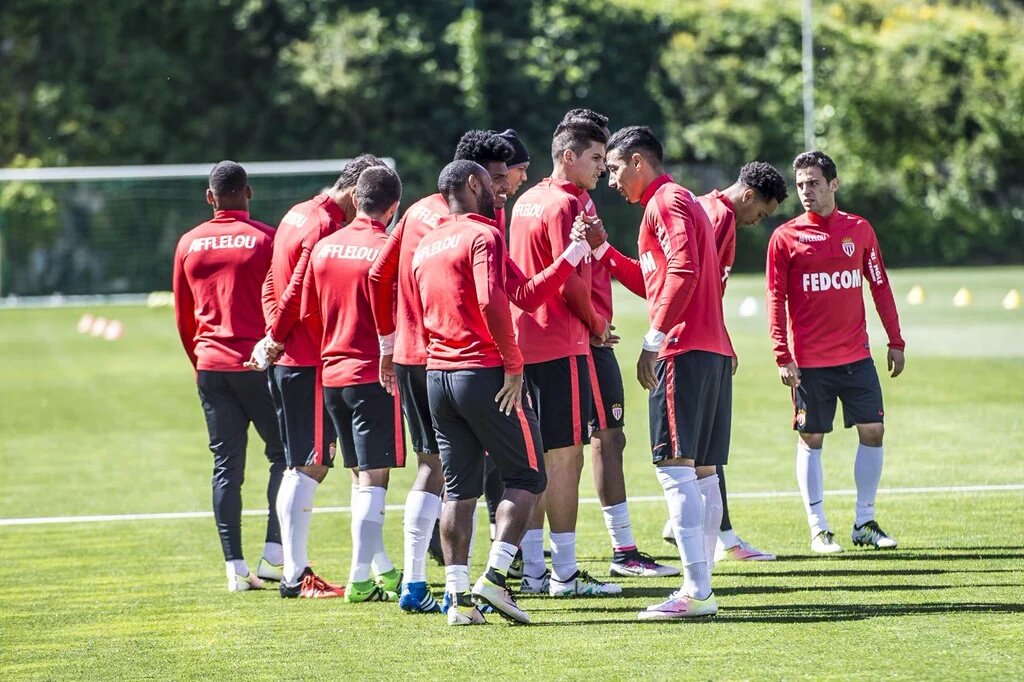 Team_Dirar's tweet photo. Victoire demain👍😉⚽ @DirarN https://t.co/ERu48LIoMI