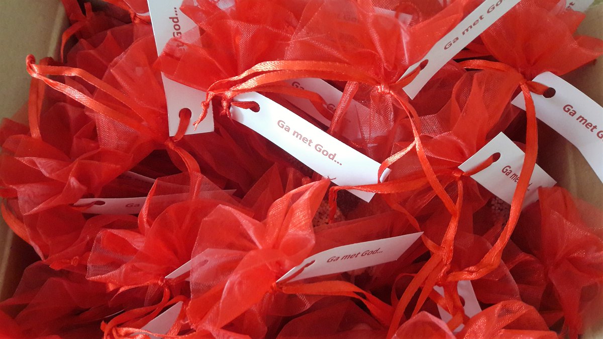 Morgen 10.00 uur Pinksterdienst in de Gudulakerk Lochem.
Thema: 'Ga met God...'
Iedereen van harte welkom!