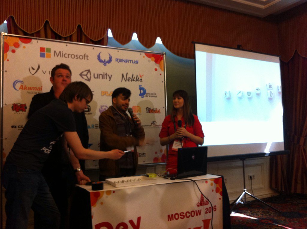 linxxa's tweet photo. #NarrativeChallenge on #DevGAMM starring @chrisremo @mikeBithell @flazm @QueenDramatizer https://t.co/zlI4MYsTv1