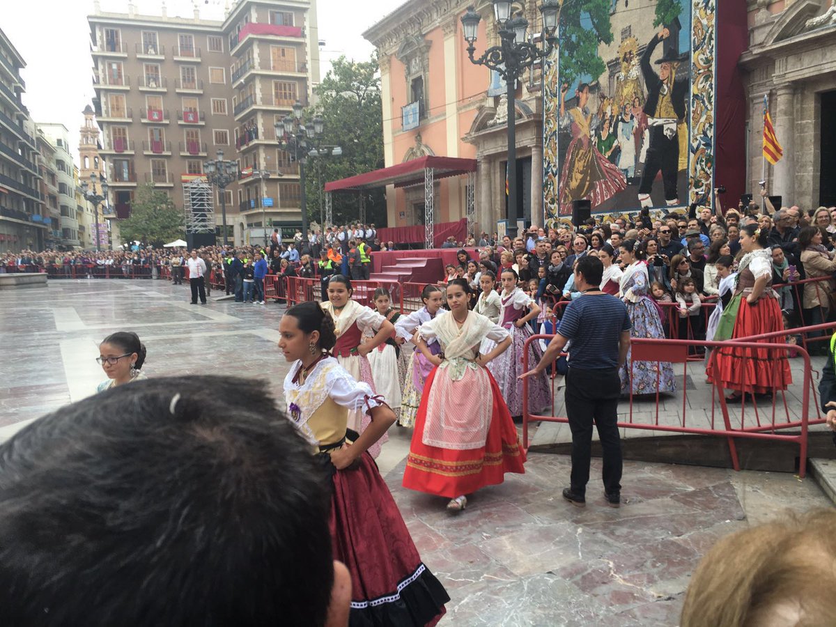 FallaEl48's tweet image. En los actos en honor a nuestra Patrona, El Grup de Ball Infantil del Quarantahuit participo en la Dansa Infantil