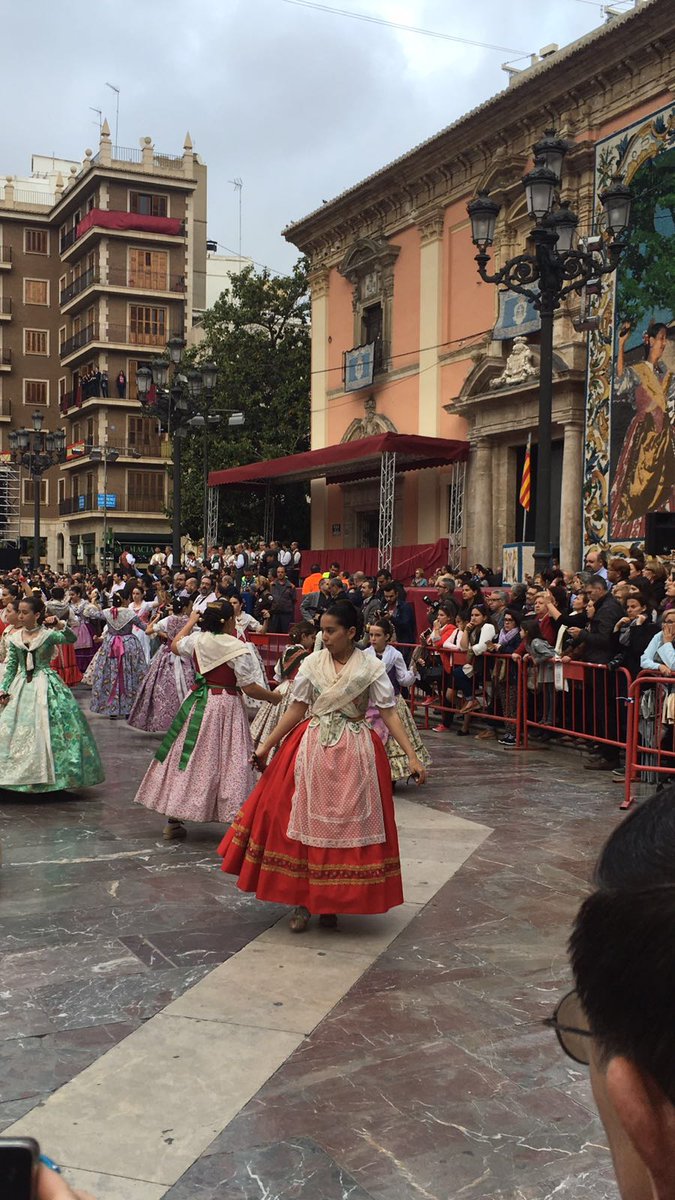 FallaEl48's tweet image. En los actos en honor a nuestra Patrona, El Grup de Ball Infantil del Quarantahuit participo en la Dansa Infantil