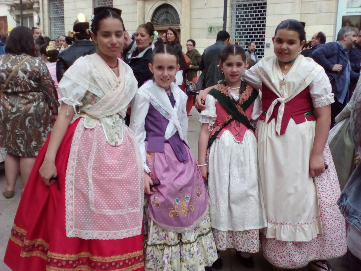 FallaEl48's tweet image. En los actos en honor a nuestra Patrona, El Grup de Ball Infantil del Quarantahuit participo en la Dansa Infantil