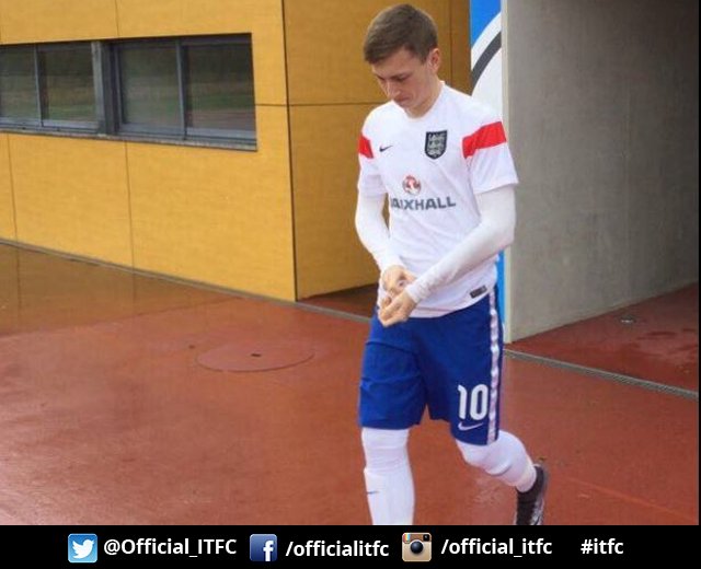 IpswichTown's tweet image. #itfc duo @andredozzell99 &amp;amp; @BenMorris99 both played their part as @England U17's progress to the quarter finals.