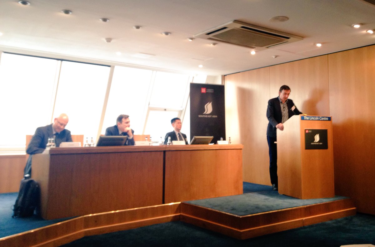 .@bill_hayton starts his presentation by thanking SEAC for its work to revive declining #SEAn studies in the UK https://t.co/GfnEdIqsSj