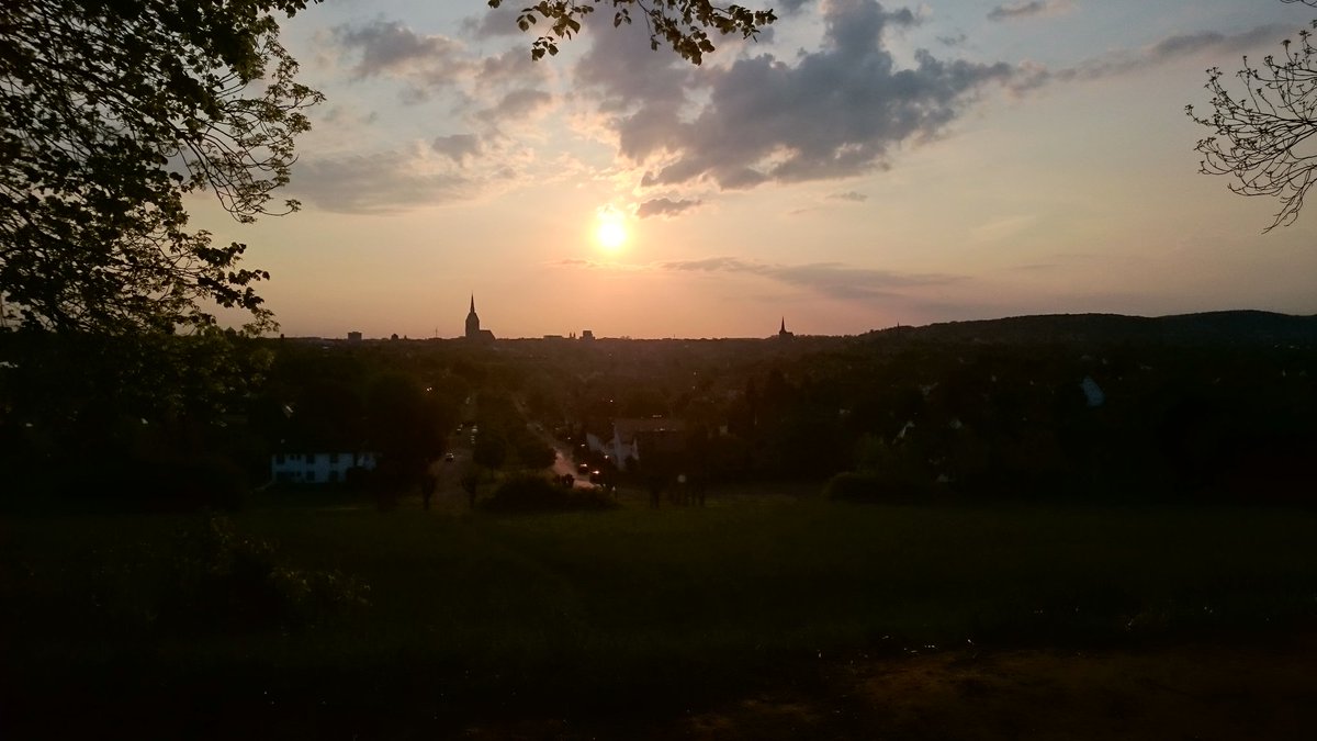 RobertOsfield's tweet image. Heading home today after 4 days #openscenegraph training. Had to get out at sunrise to squeeze in one last run :-)