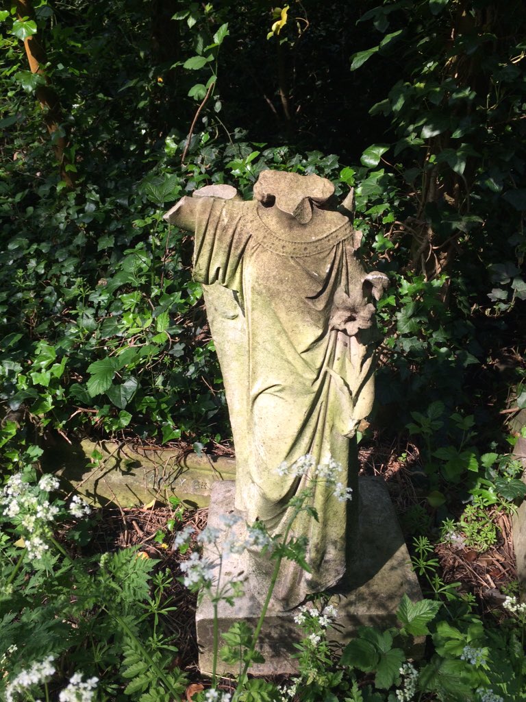 stcathhatch's tweet photo. Praying for all those running around like headless chickens today. #nunheadcemtery #headlessangel https://t.co/cXmNw0bGU8