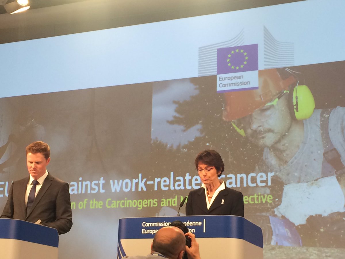 mariannethyssen's tweet photo. Cancer 1st cause work-related deaths. Commission takes action https://t.co/bzjmVWi6lv https://t.co/MHKM5YIaRp