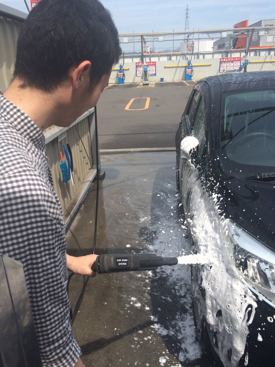 JsoulLove777's tweet photo. 洗車なう https://t.co/Vmq4JOwV1L
