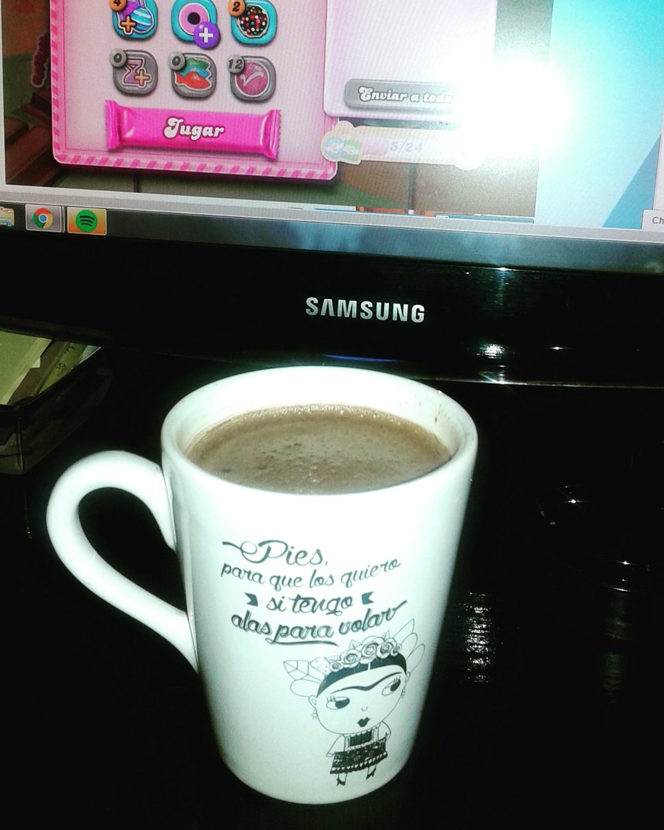 MASHIMANDBU's tweet photo. #Capuchino #CandyCrush #FridaAndMe ♡ https://t.co/jcCGQDY124