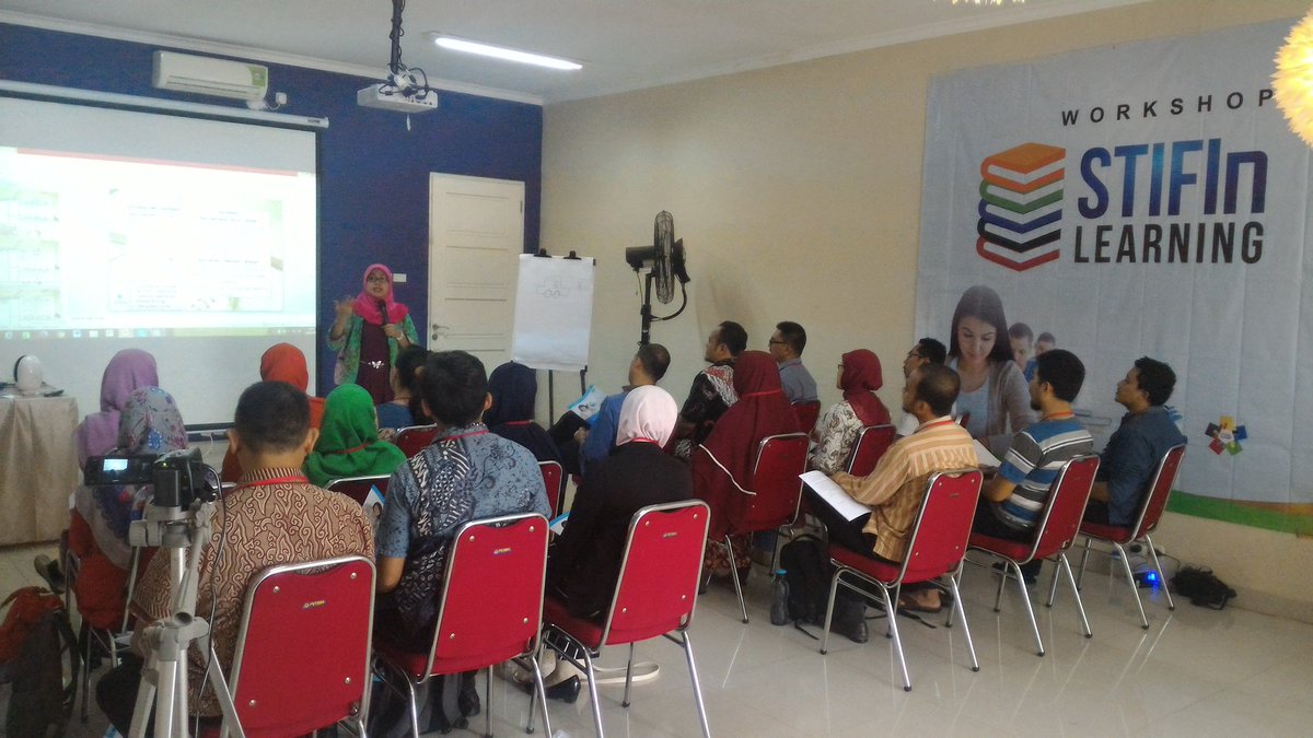 TesSTIFIn's tweet image. Sedang berlangsung @misshiday ONAction di Sesi 3 #Workshop #STIFInLearning