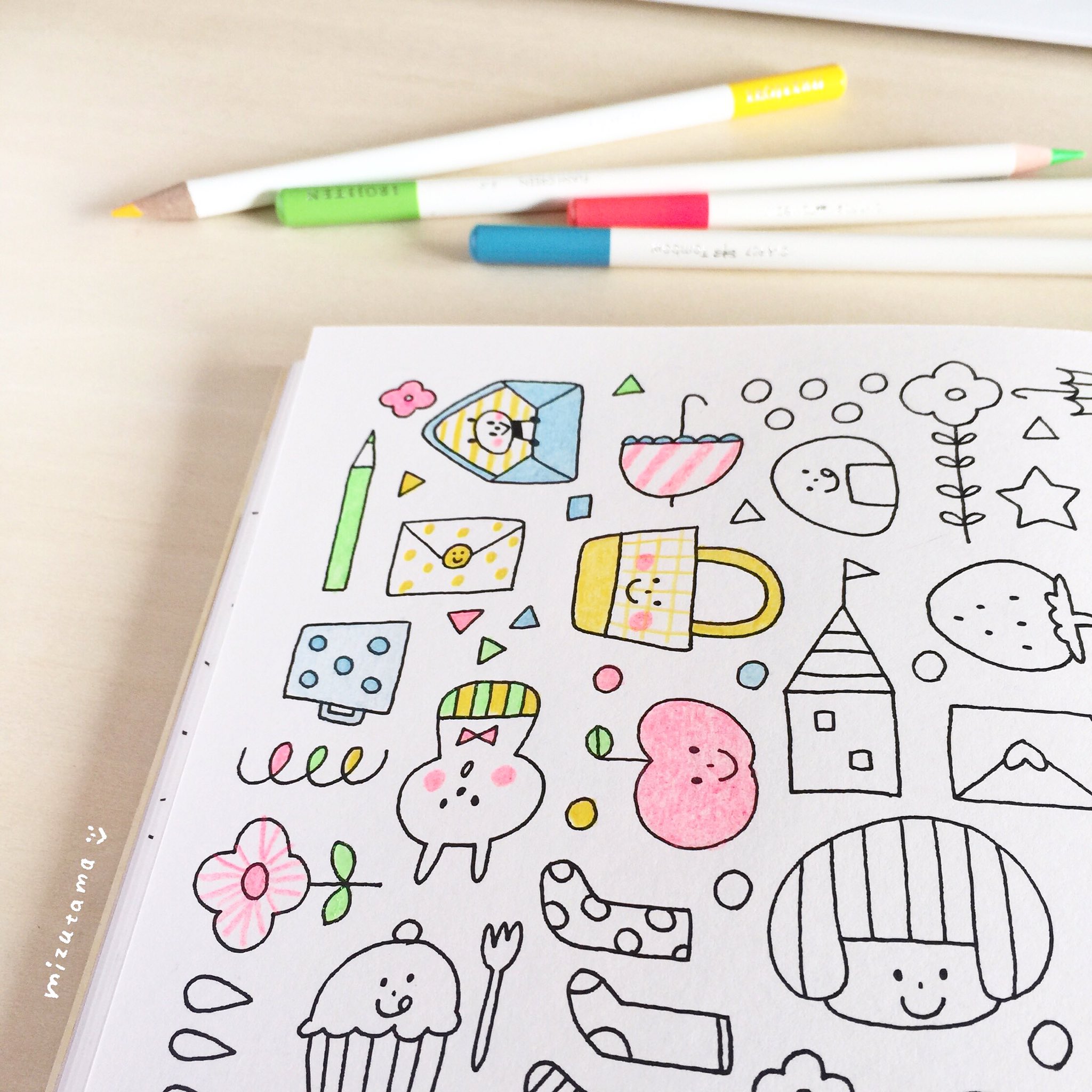 Twitter 上的 Mizutama かんたん かわいい ぬり絵帖 本日発売でーす 最近 ハマっている蛍光色の色鉛筆 めんけぇよ ๑ ๑ ぬりえ 塗り絵 T Co Irridsdlig Twitter