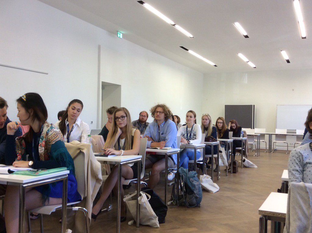 1stlesc's tweet photo. 2nd day of #1stLESC is here, and it's gonna be a good one #libitup #LiberalArts https://t.co/33oNdyULpr