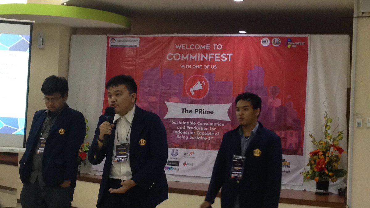 PRcomm_UAJY's tweet photo. Presentasi finalis ke- 11 Tim Prabu dari Universitas Padjajaran Bandung! Good luck guys 🙌#ThePRime #Comminfest2016 https://t.co/kRpjTyTUBM