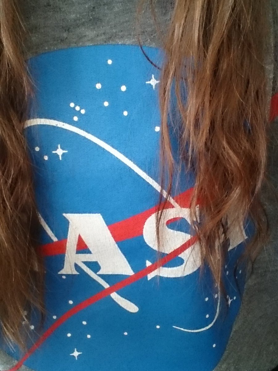 ulamackalaxo's tweet image. Hoping NASA top saves me #soscience