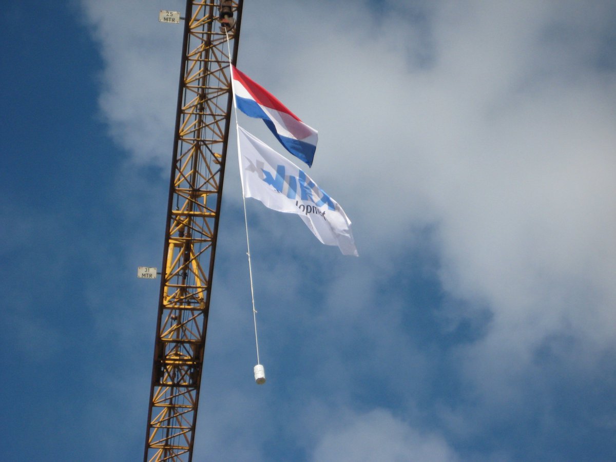 KIKX Development vierde samen met Dura Vermeer Rosmalen geheel volgens traditie "Pannenbier" in Raamsdonksveer.