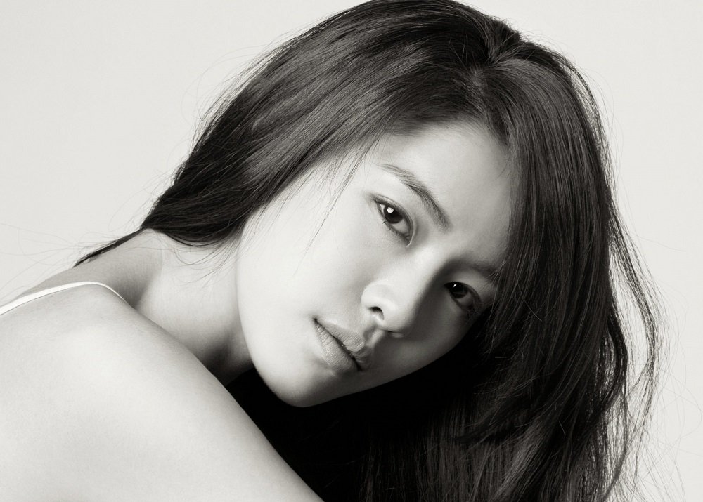allkpop's tweet photo. Kahi confirmed to be 3 months pregnant!
https://t.co/AMEyyqCnVG https://t.co/yURNimbisI