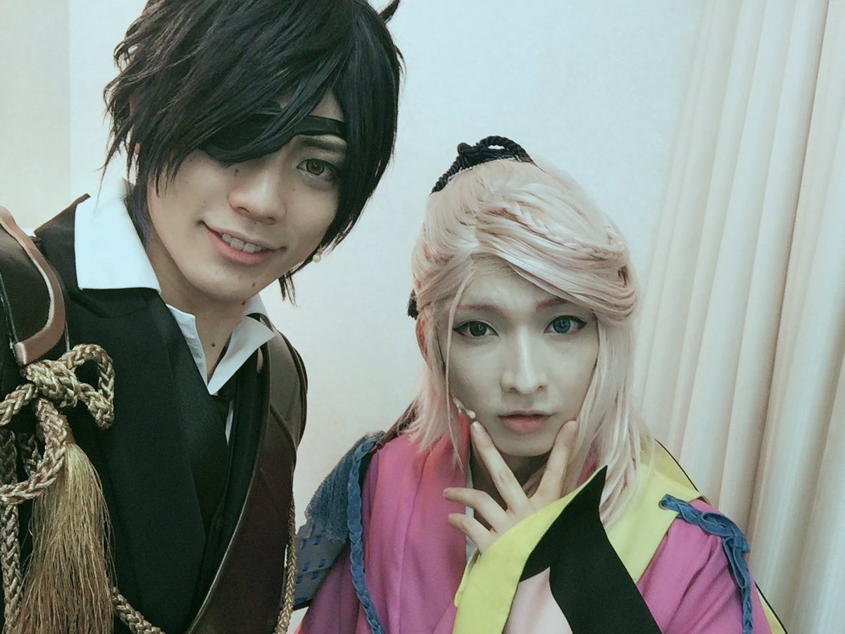 東啓介 Twitterren 舞台刀剣乱舞 11日目昼公演終わりました ありがとうございました 夜も頑張ります 宗三左文字役のヒデくんと T Co Ed0rjvcduh Twitter