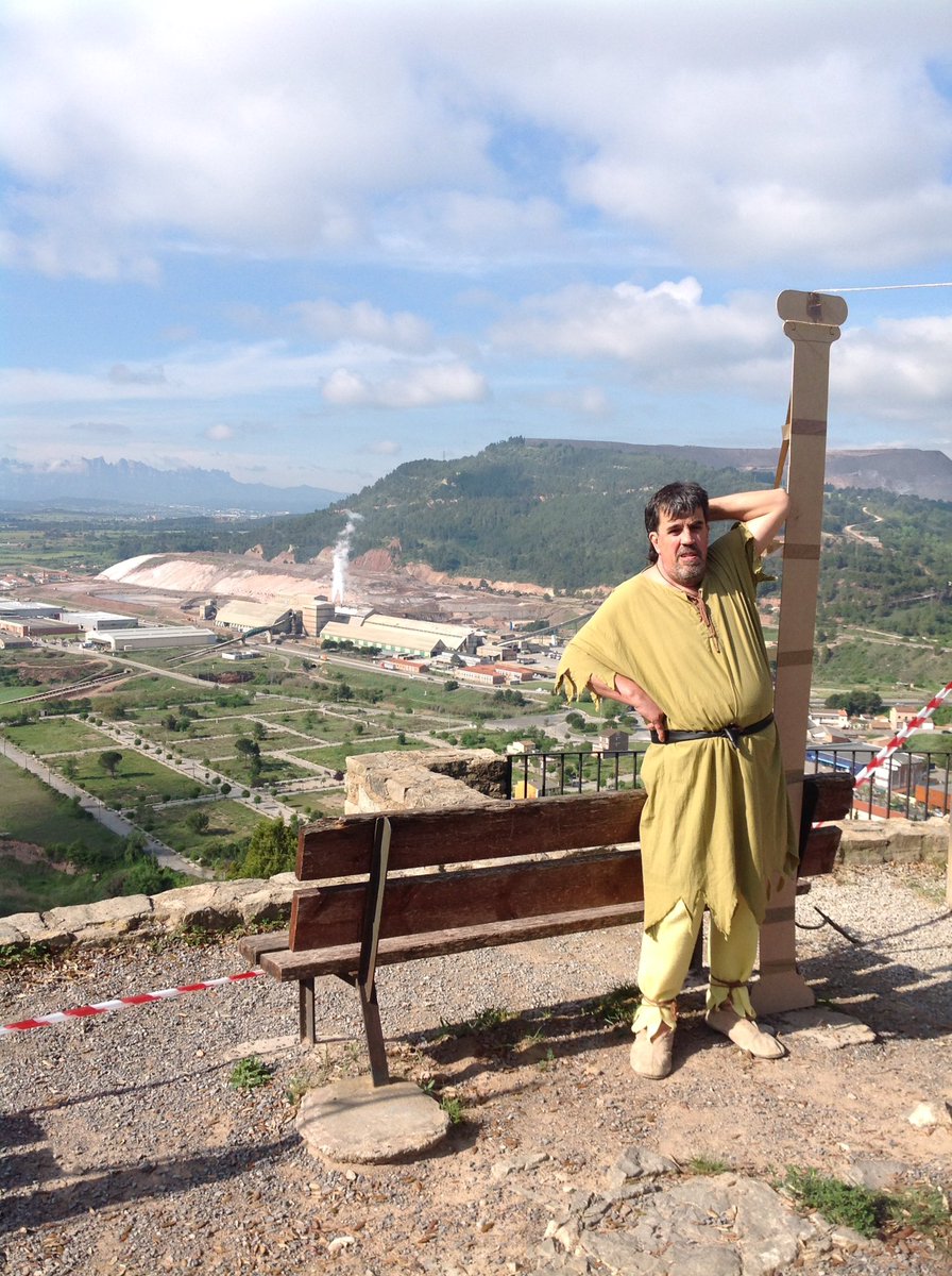 psantama's tweet photo. En Sàlix al fotocool que han preparat els alumnes del mòdul d,animació del Guillem Catà #lacenet https://t.co/TkOJhJHvZT