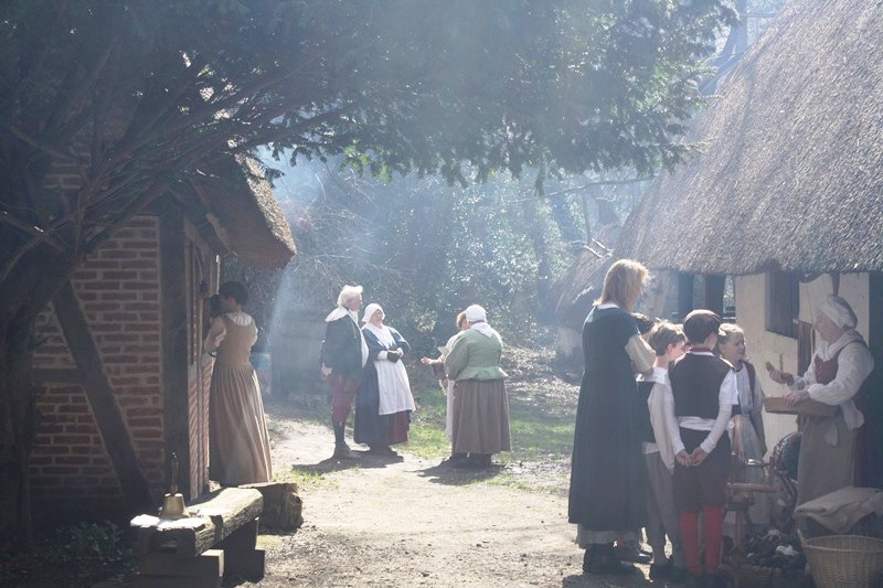 Worth a visit Sunday <a href="/_LittleWoodies/">Little Woodham Living History Village</a> Open 10.30-4.30 PO13 8AB .<a href="/DiscoverGosport/">Discover Gosport</a> #FUN