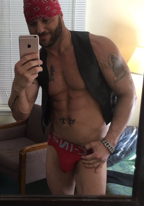 Getting them ready. 4 u  @Kaytman64  & @ParliamentAug @DolfDietrich @HughHunterXXX @RafaelLordsXXX @JP_RichardsXXX